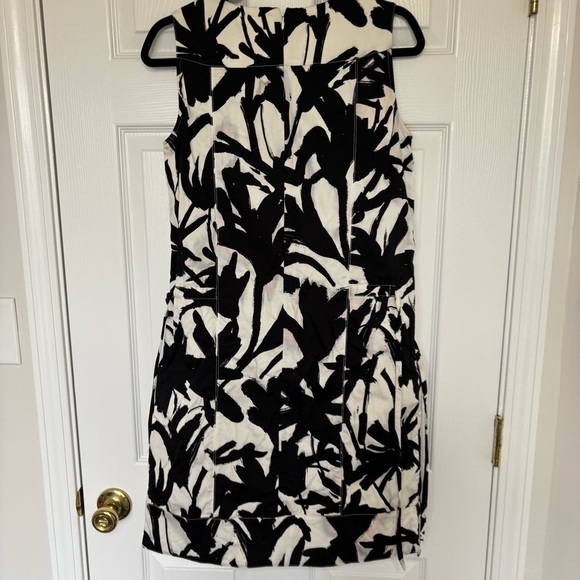 SoCa St. John Black White Patterned Dress Size Small FLAW - Picture 10 of 14
